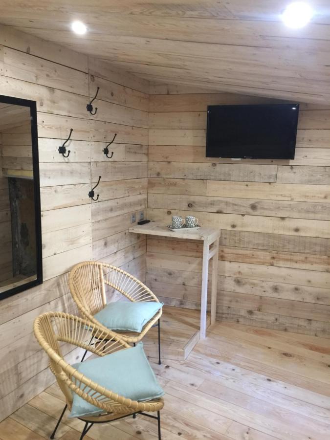 Chambres D'Hotes La Voute Volonne Екстер'єр фото